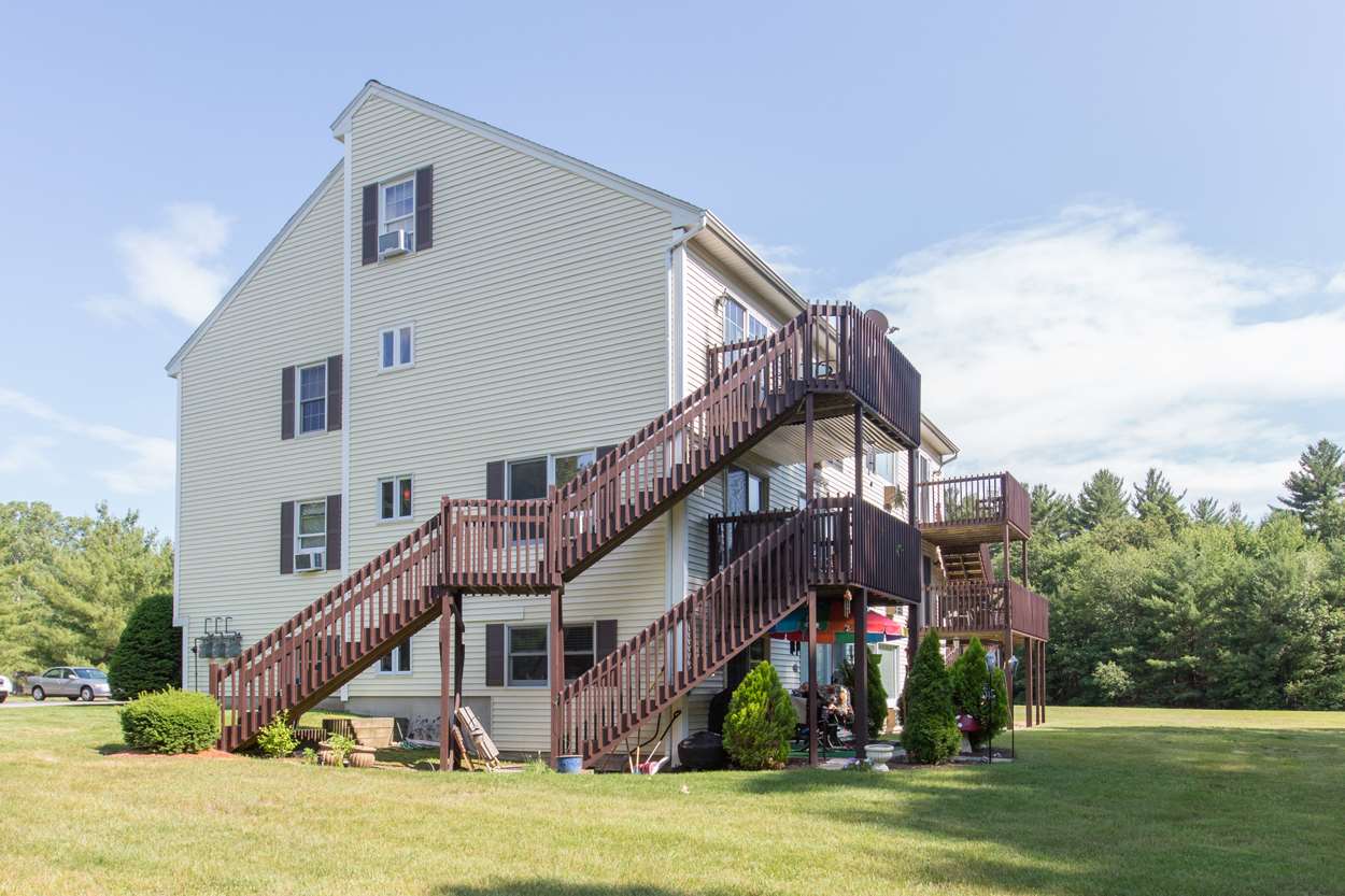 7 Corduroy Road, Unit 4 Amherst, NH 03031 - Photo 28 of 33