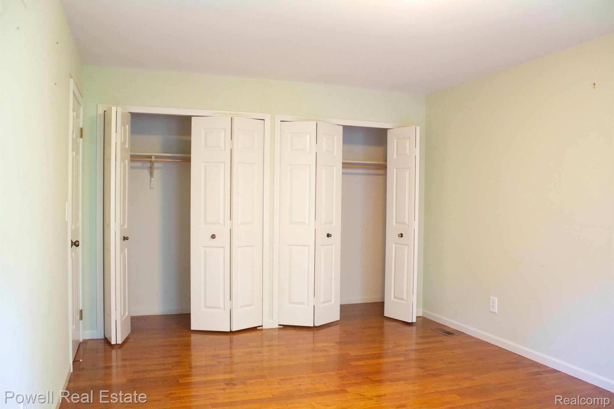 20027 Wayne Road Livonia, MI 48152 - Photo 23 of 40 Plenty of storage space