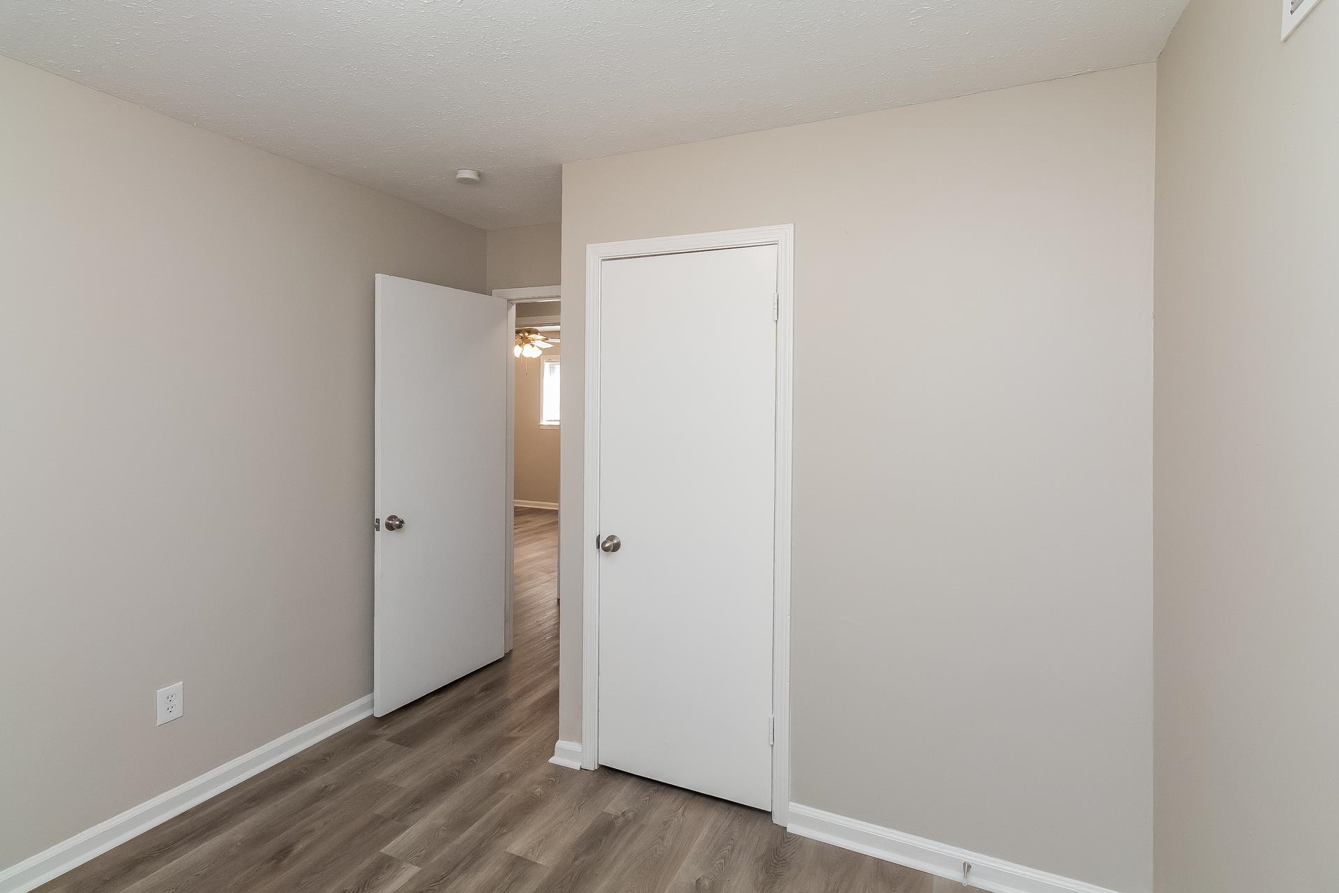 453 Charter Avenue Memphis, TN 38109 - Photo 11 of 16 a view of an empty room