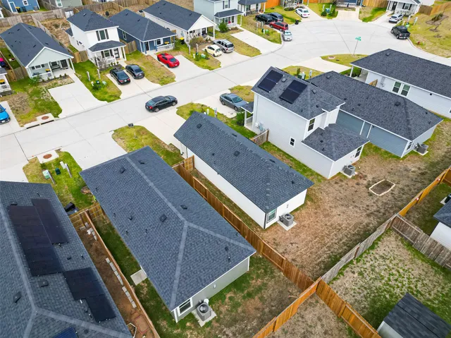 a view of lobby with elevator