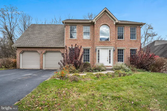 $485,000 | 2401 Rolling Hills Drive, Mechanicsburg, PA 17055