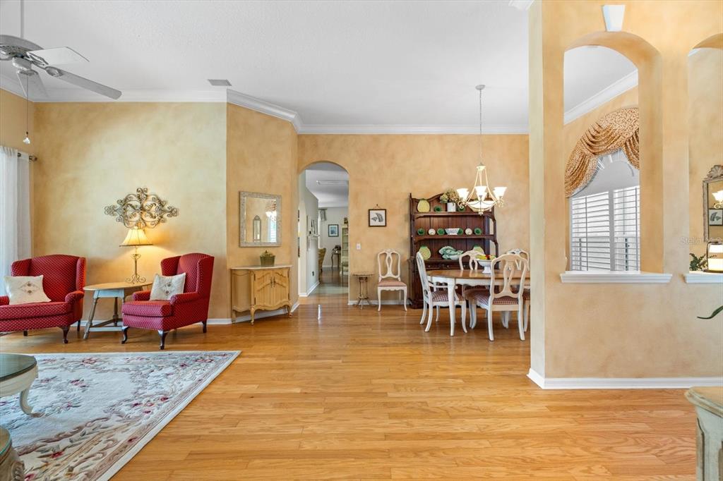 1229 Palm View Road Sarasota, FL 34240 - Photo 12 of 64