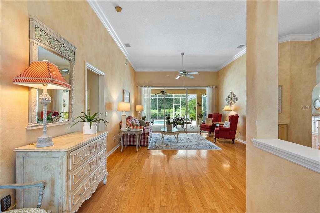 1229 Palm View Road Sarasota, FL 34240 - Photo 16 of 64