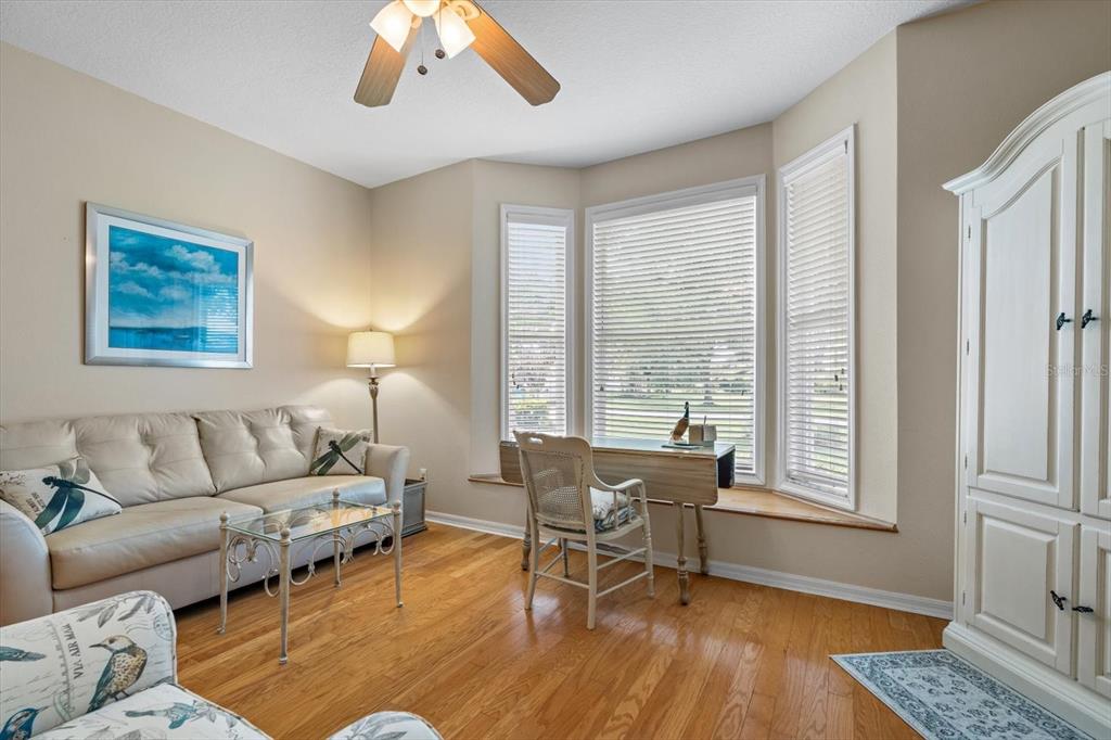 1229 Palm View Road Sarasota, FL 34240 - Photo 18 of 64