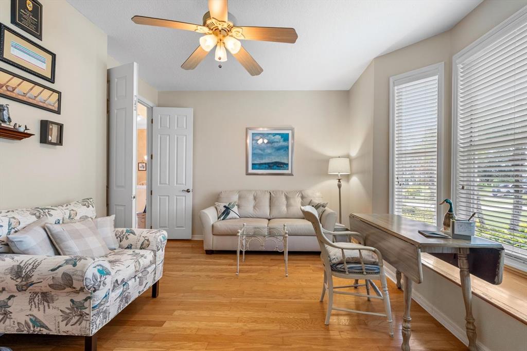 1229 Palm View Road Sarasota, FL 34240 - Photo 19 of 64