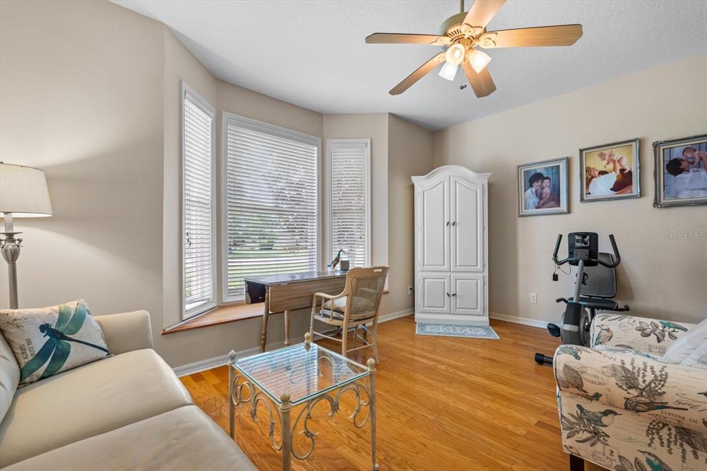 1229 Palm View Road Sarasota, FL 34240 - Photo 20 of 64