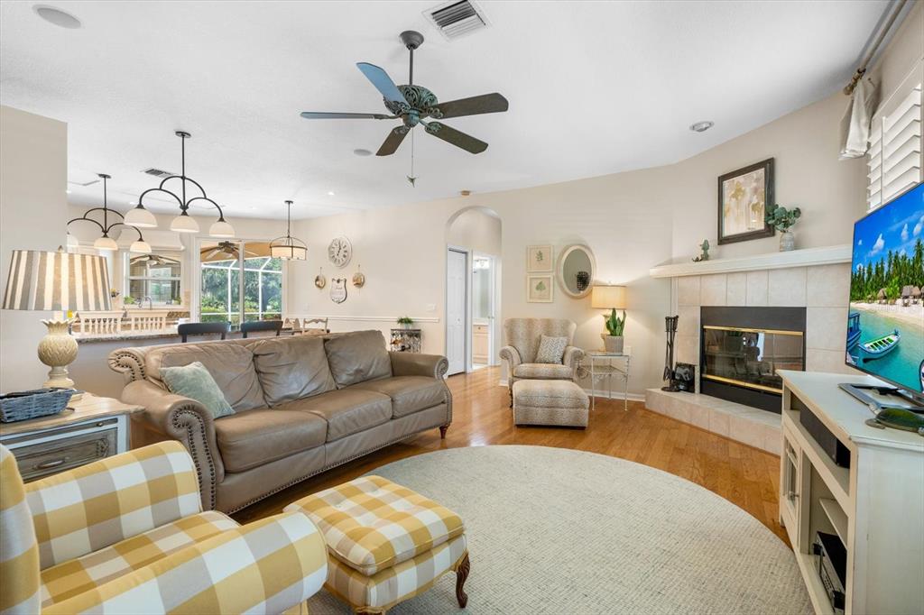 1229 Palm View Road Sarasota, FL 34240 - Photo 35 of 64