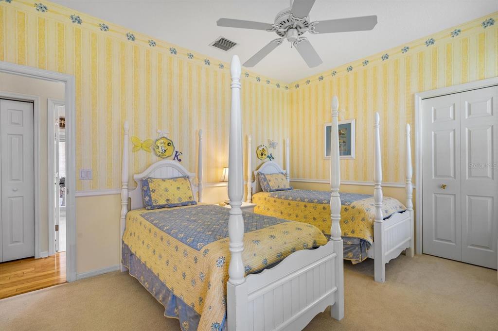 1229 Palm View Road Sarasota, FL 34240 - Photo 37 of 64