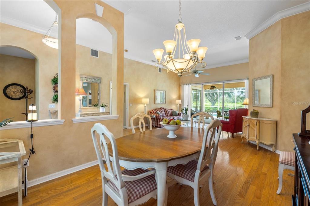 1229 Palm View Road Sarasota, FL 34240 - Photo 10 of 64