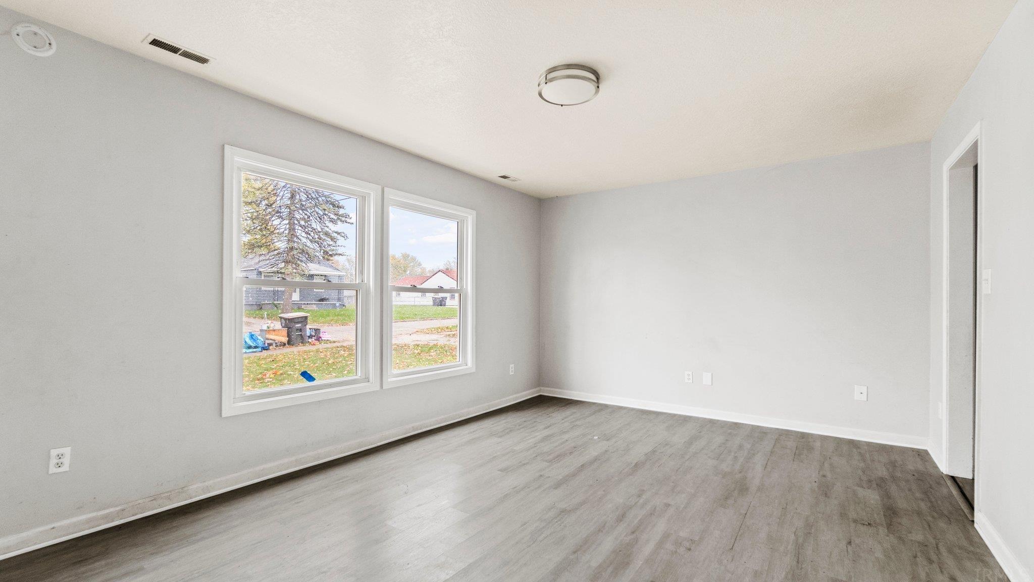 4310 Reed Street Fort Wayne, IN 46806 - Photo 3 of 27