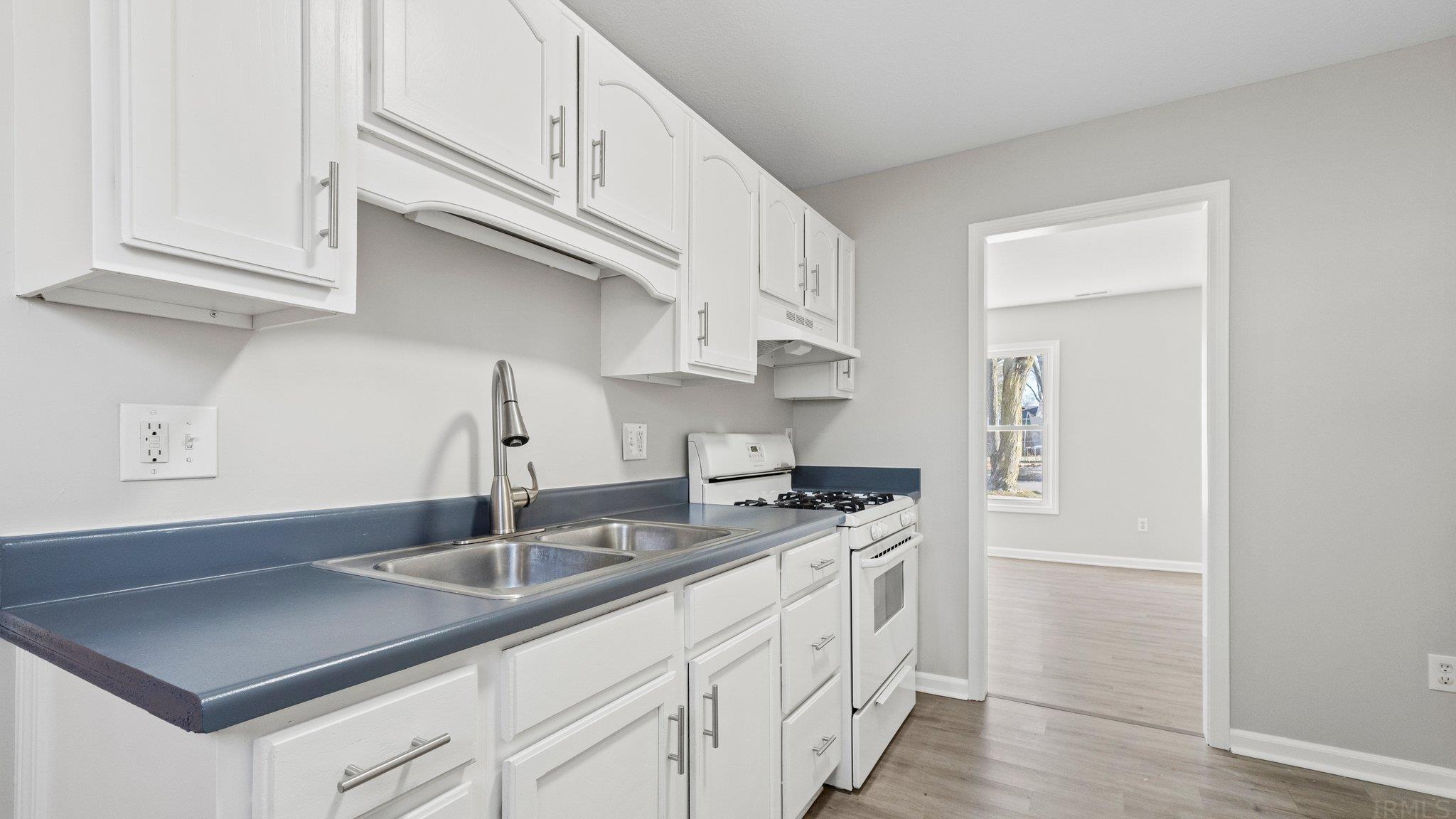 4310 Reed Street Fort Wayne, IN 46806 - Photo 8 of 27