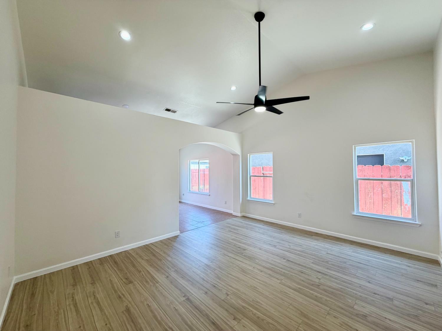 2833 Colton Court Merced, CA 95348 - Photo 4 of 22