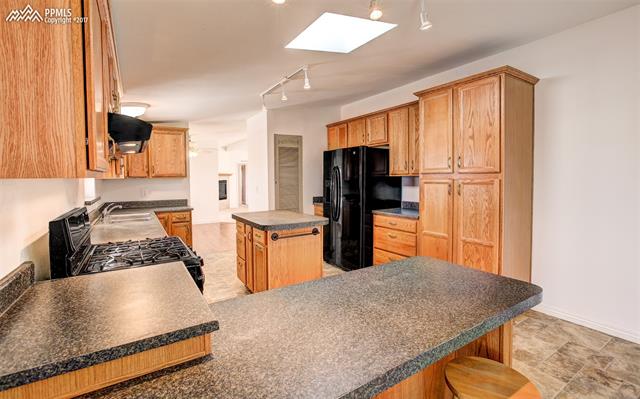 5710 Prospero Road Peyton, CO 80831 - Photo 7 of 34 Breakfast Bar