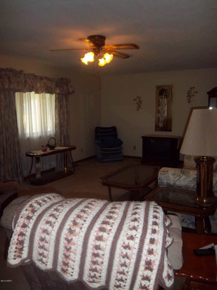 155 Jones Road Harrisburg, IL 62946 - Photo 6 of 16 Gallery Image 6