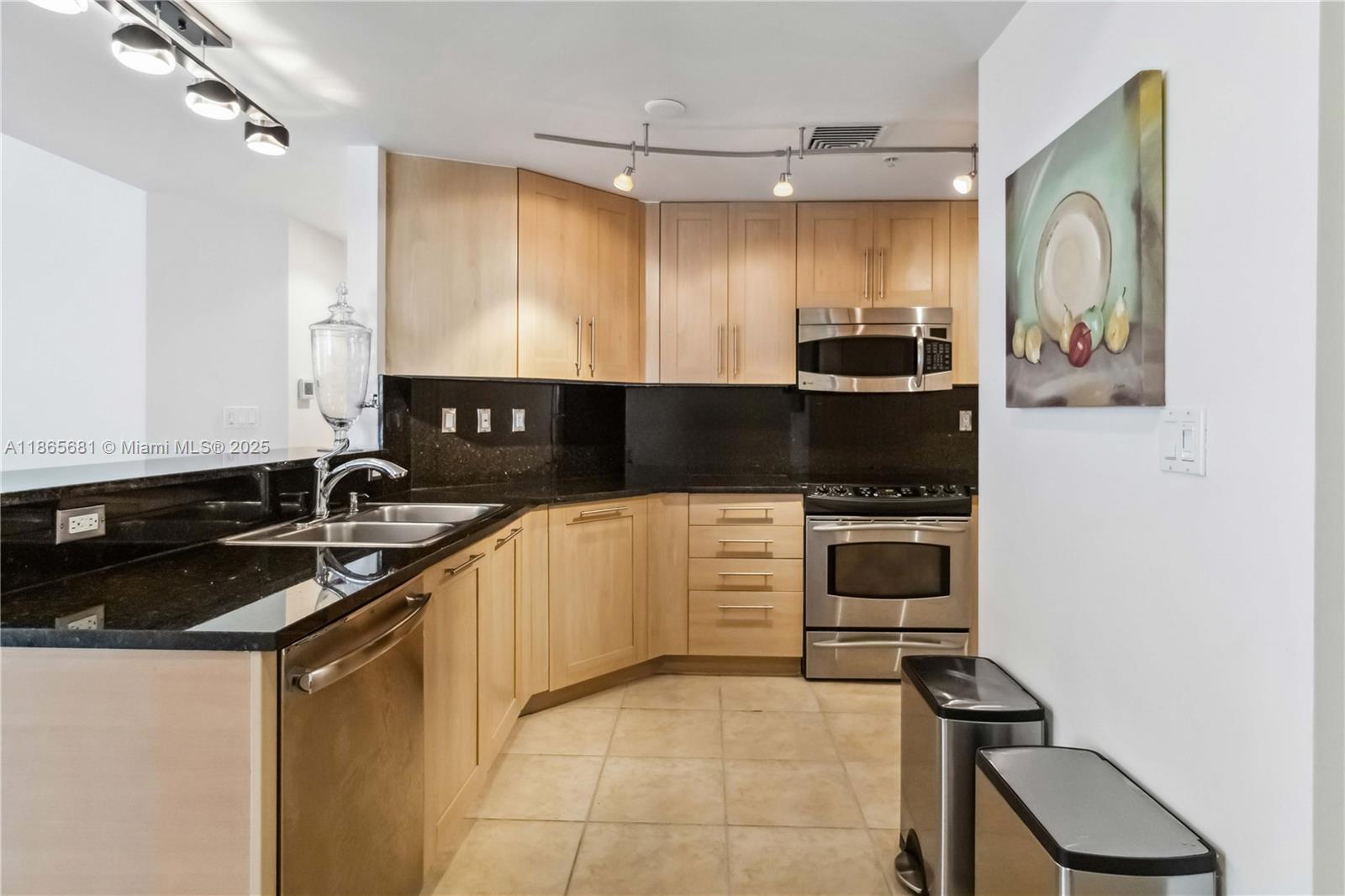 511 Southeast 5th Avenue, Unit 1214 Fort Lauderdale, FL 33301 - Photo 16 of 49