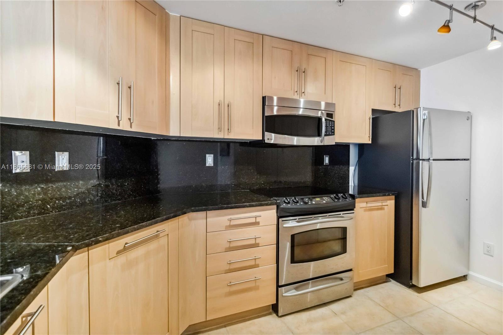 511 Southeast 5th Avenue, Unit 1214 Fort Lauderdale, FL 33301 - Photo 17 of 49