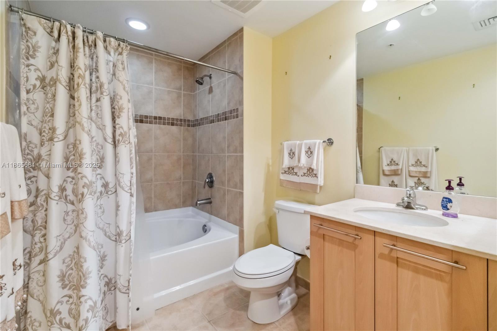 511 Southeast 5th Avenue, Unit 1214 Fort Lauderdale, FL 33301 - Photo 33 of 49