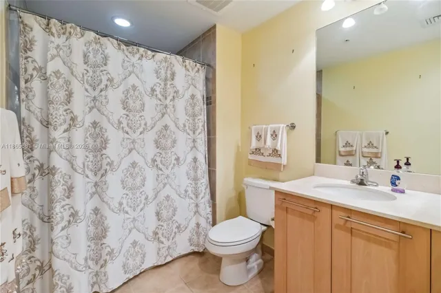 $529,000 | 511 Southeast 5th Avenue, Unit 1214, Fort Lauderdale, FL 33301