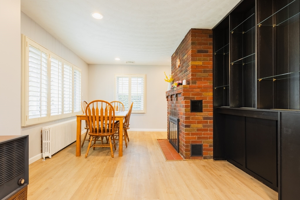 25 Randolph Road Worcester, MA 01606 - Photo 7 of 33 Gallery Image 7