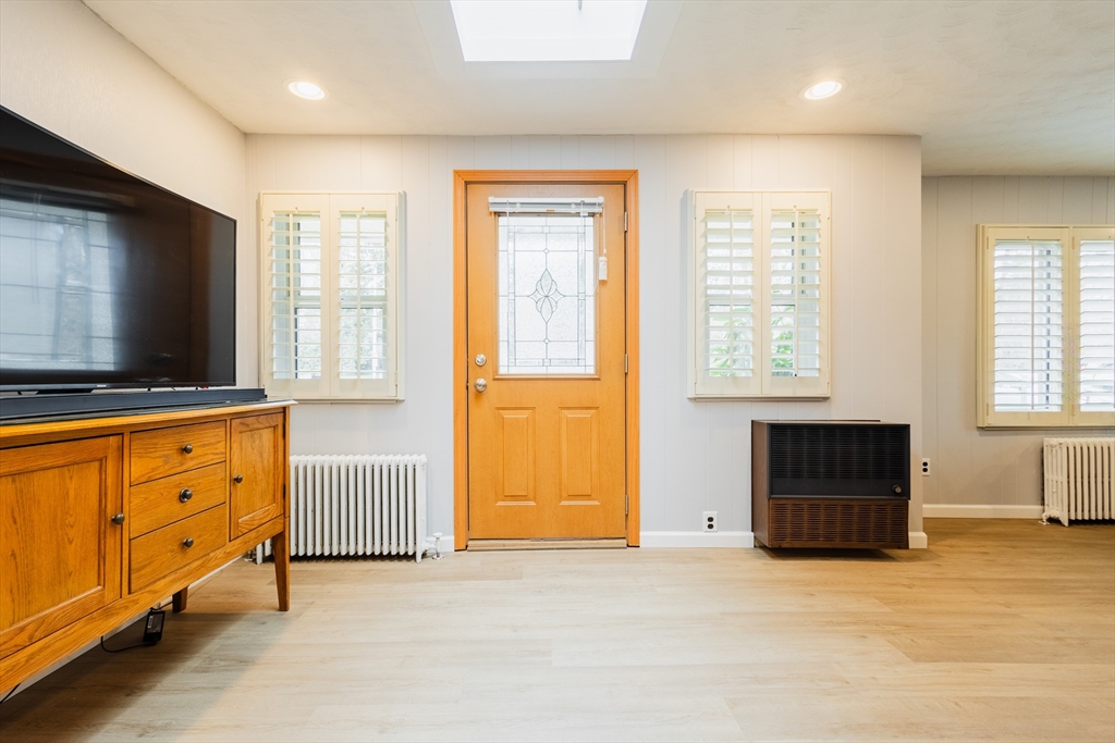 25 Randolph Road Worcester, MA 01606 - Photo 9 of 33 Gallery Image 9