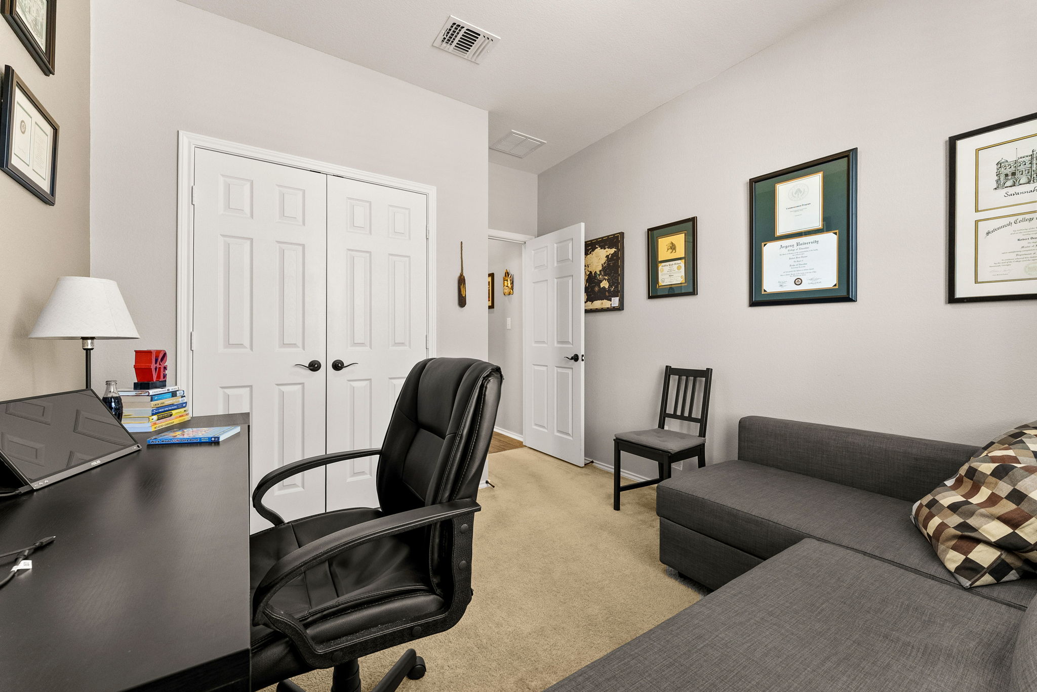 11209 Kildoon Drive Austin, TX 78754 - Photo 28 of 37 3rd bedroom