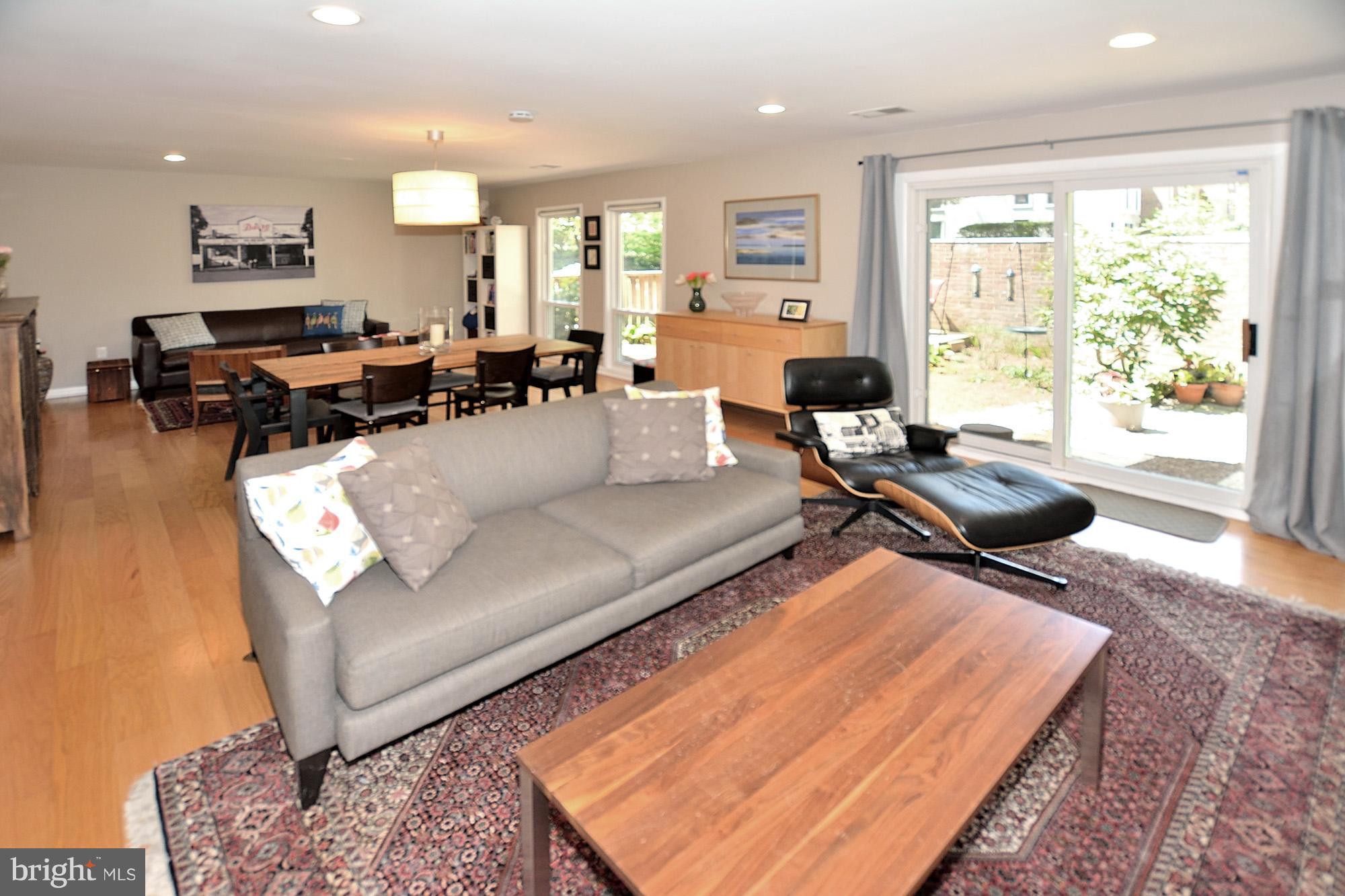 1610 Wainwright Drive Reston, VA 20190 - Photo 22 of 27 Family Room