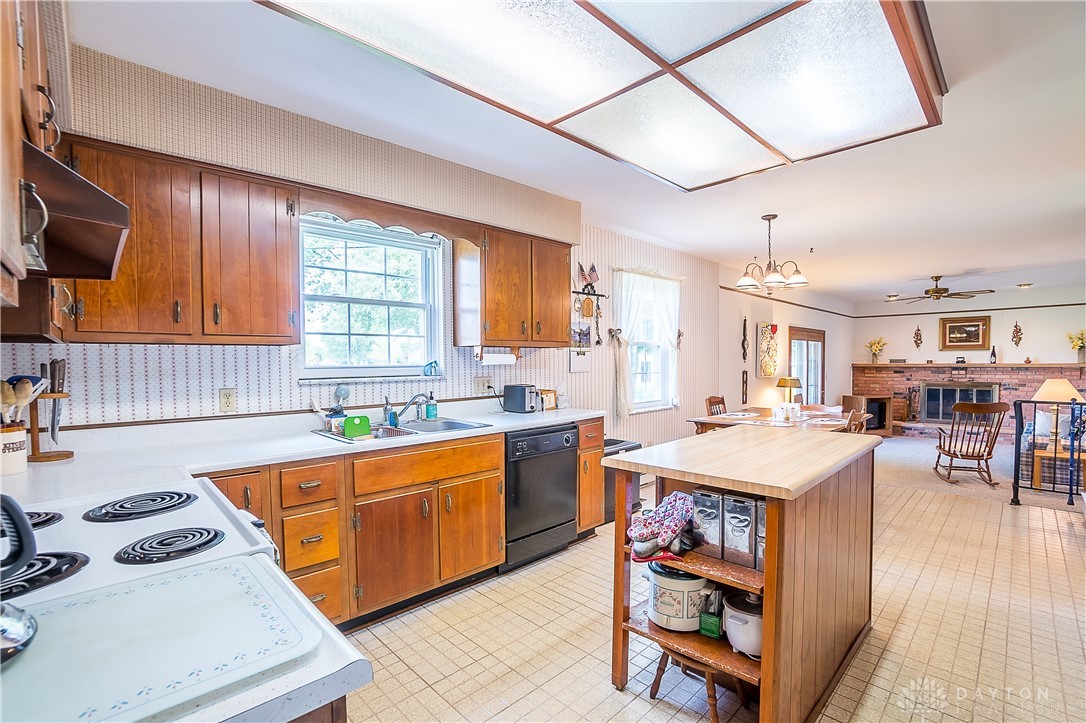 2645 Swailes Road Troy, OH 45373 - Photo 10 of 37 Gallery Image 10