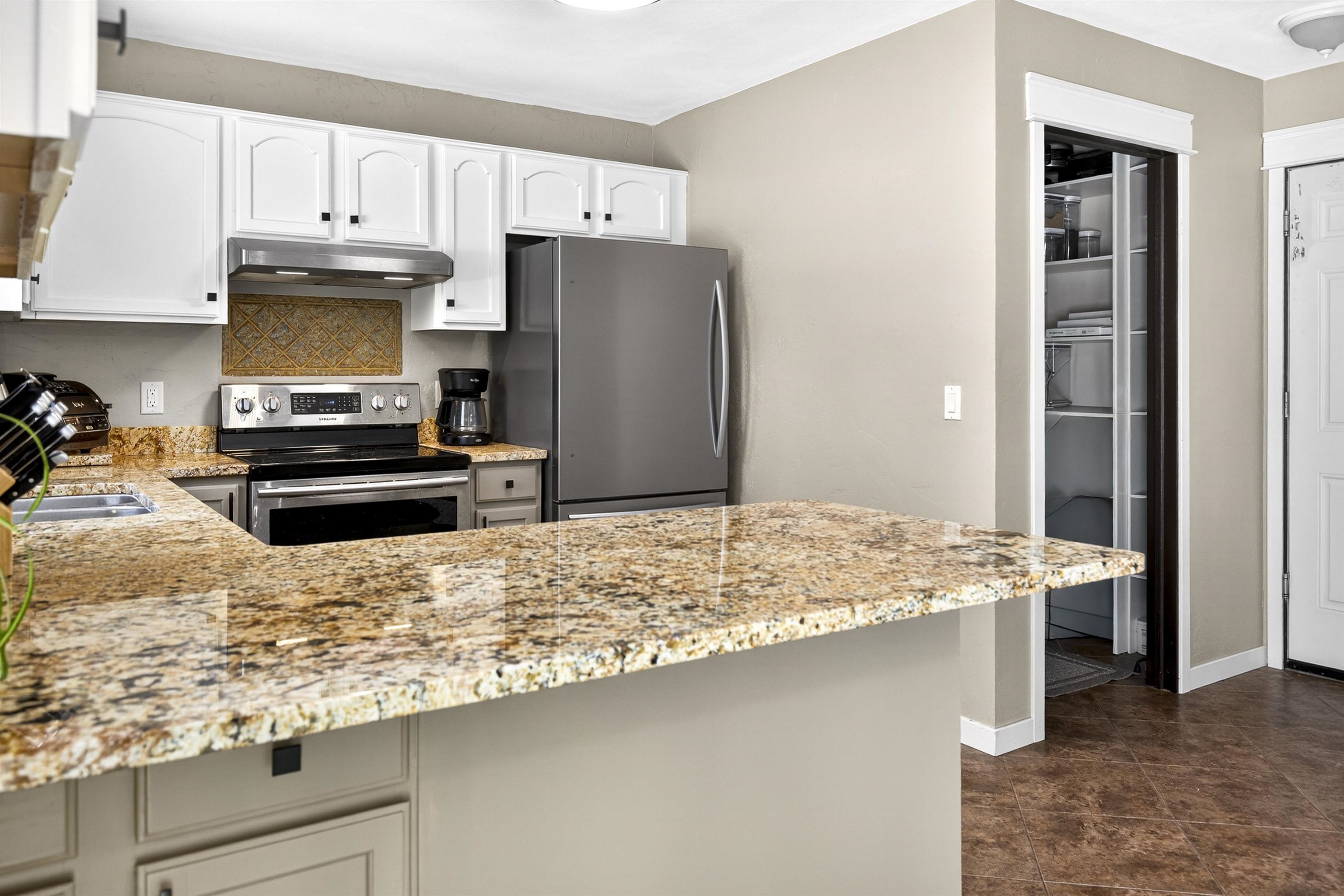 N9598 Chadbury Lane Appleton, WI 54915 - Photo 13 of 46