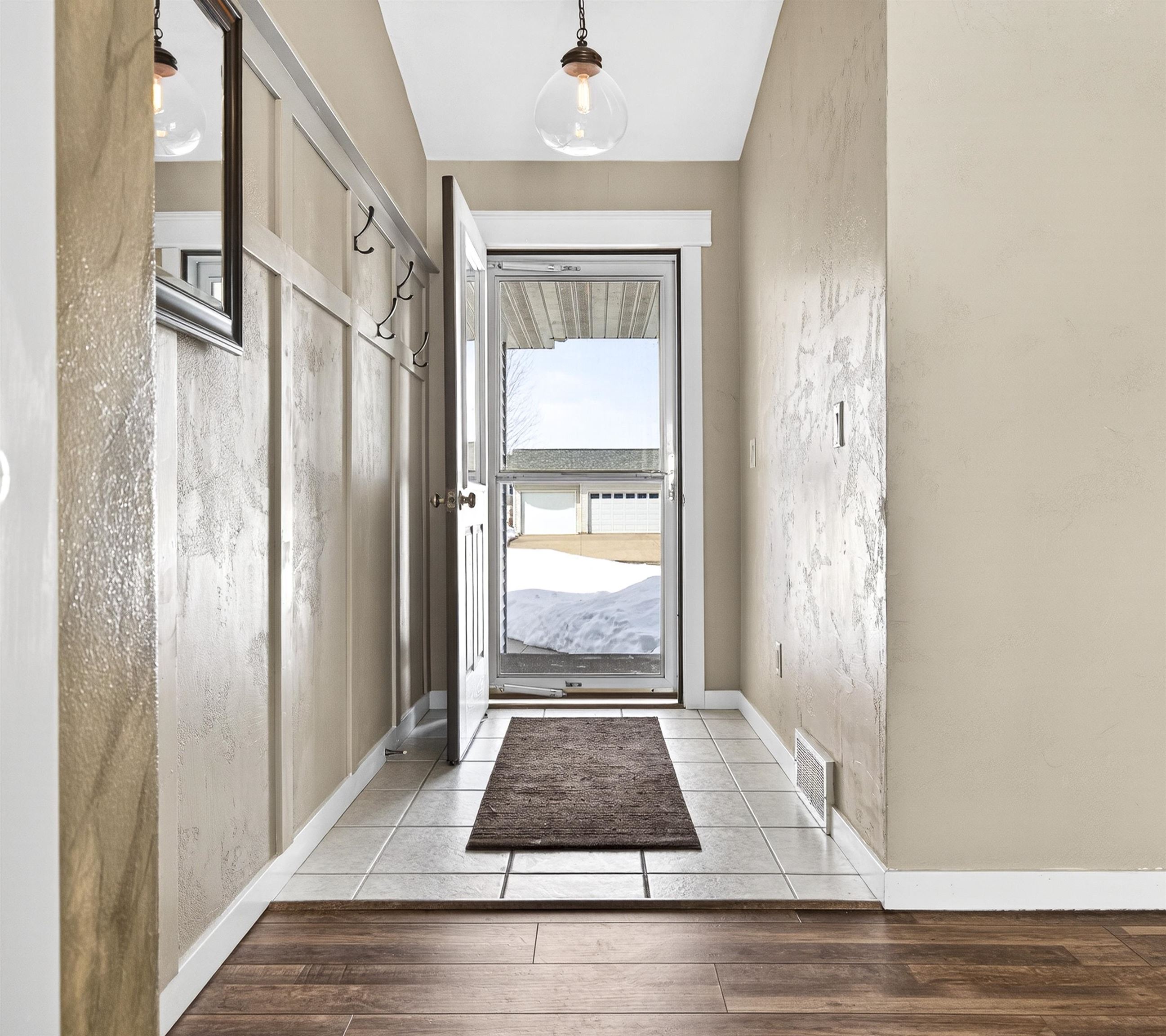 N9598 Chadbury Lane Appleton, WI 54915 - Photo 3 of 46