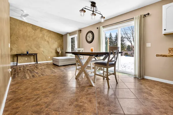 $437,500 | N9598 Chadbury Lane, Appleton, WI 54915