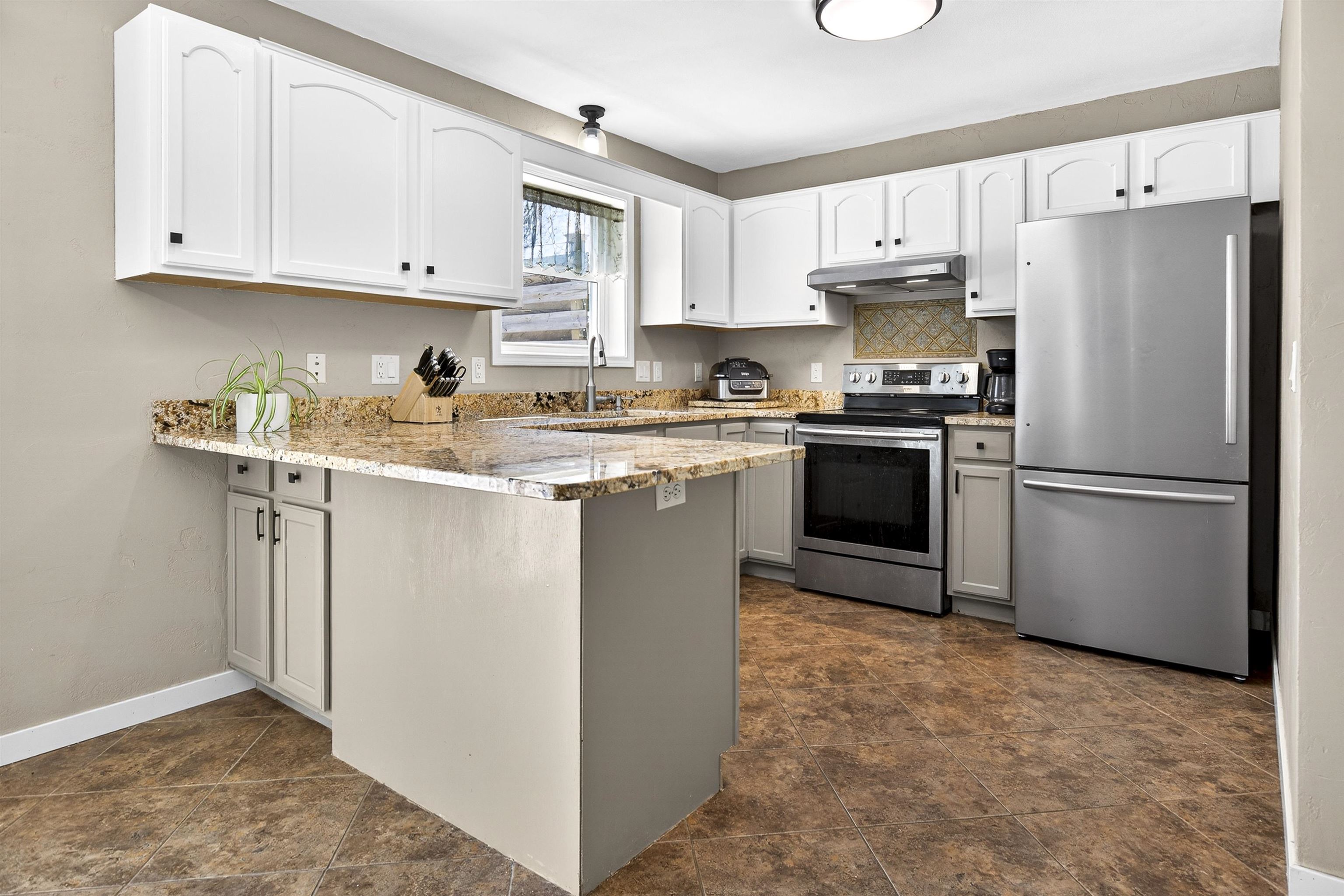 N9598 Chadbury Lane Appleton, WI 54915 - Photo 10 of 46