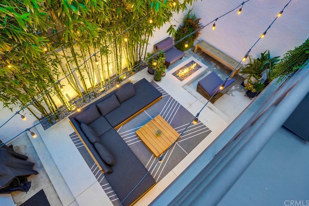 1051 Prospect Avenue Long Beach, CA 90804 - Photo 44 of 56 a view of an outdoor space