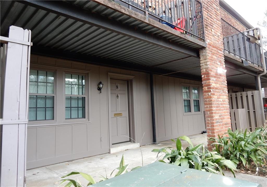 3083 Colonial Way, Unit N Atlanta, GA 30341 - Photo 2 of 20 a front view of a house