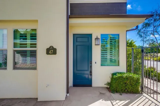 a view of entrance with a house