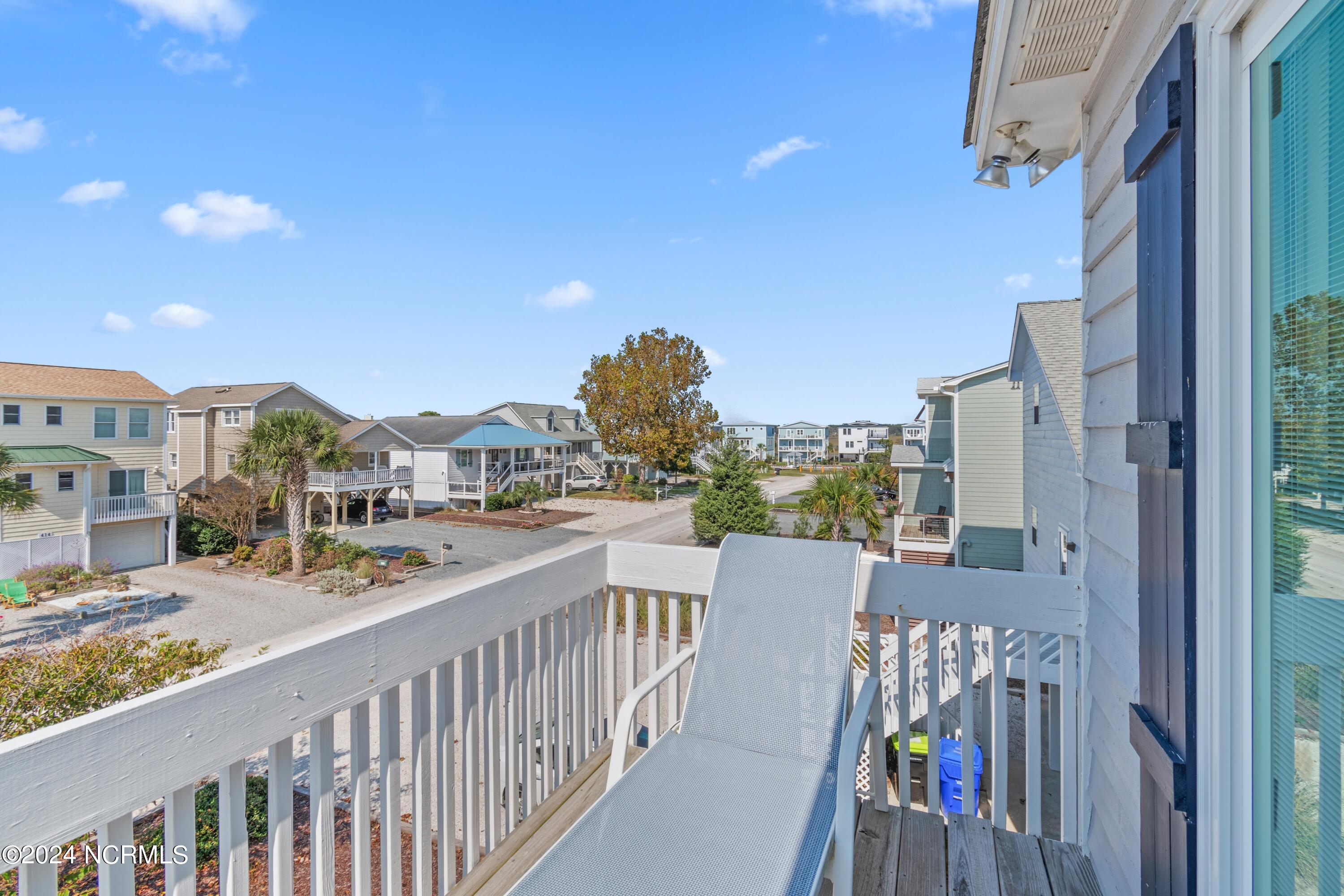 415 Sailfish Street Sunset Beach, NC 28468 - Photo 46 of 63 West Side Top Deck