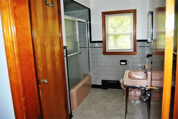 99 Gore Road Webster, MA 01570 - Photo 14 of 24