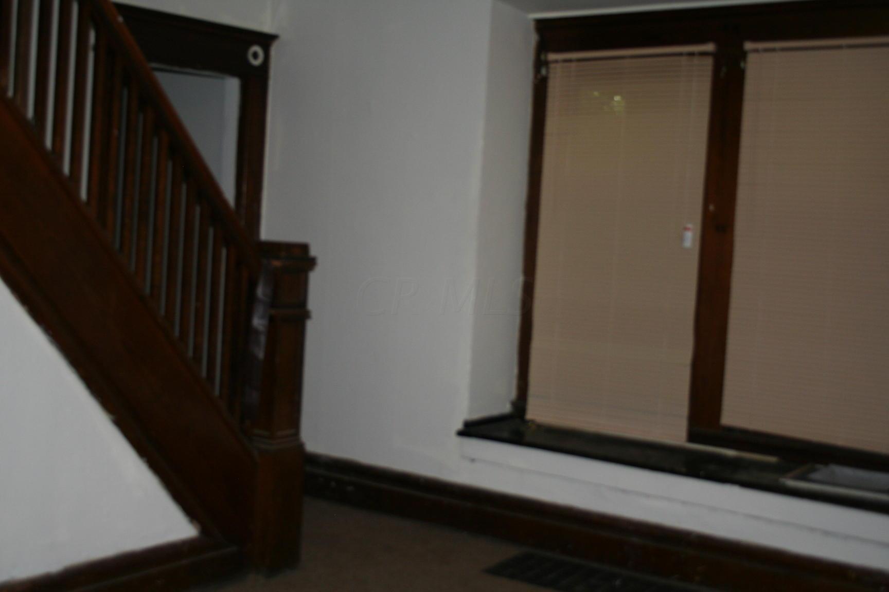1025-1027 Lockbourne Road Columbus, OH 43206 - Photo 13 of 21 Gallery Image 13