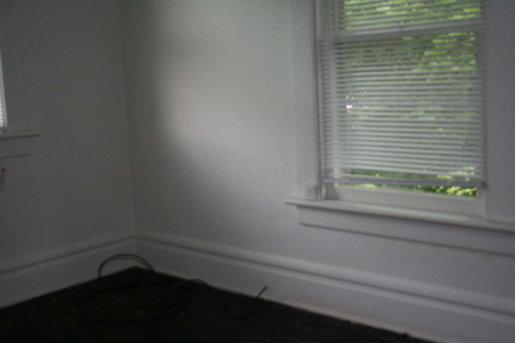 1025-1027 Lockbourne Road Columbus, OH 43206 - Photo 18 of 21 Gallery Image 18
