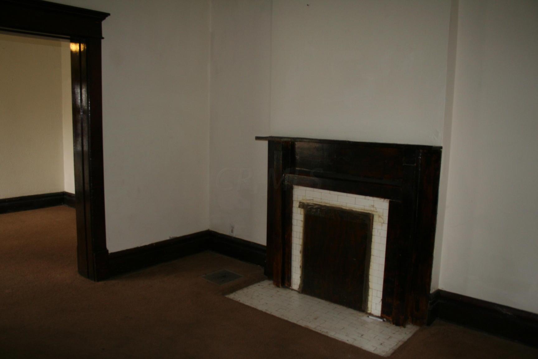 1025-1027 Lockbourne Road Columbus, OH 43206 - Photo 3 of 21 Gallery Image 3
