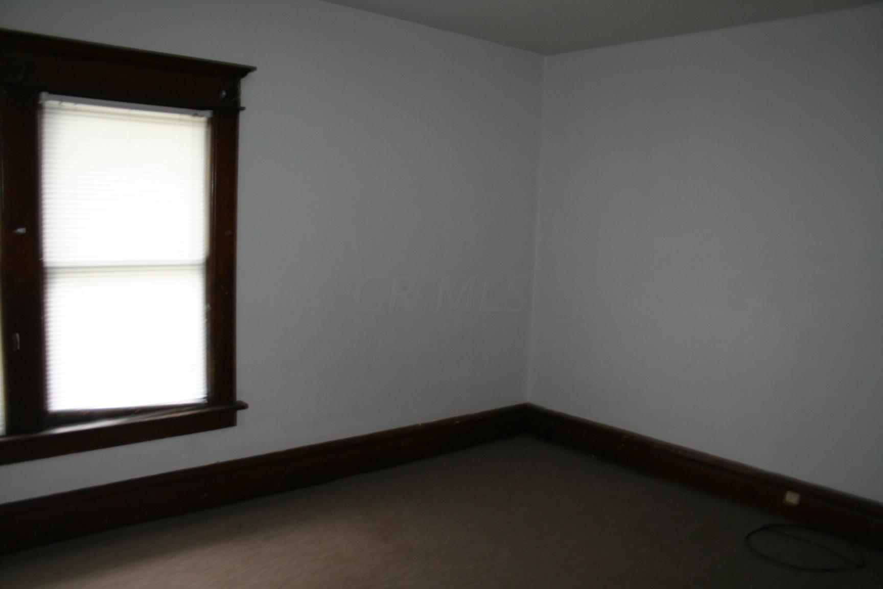 1025-1027 Lockbourne Road Columbus, OH 43206 - Photo 10 of 21 Gallery Image 10