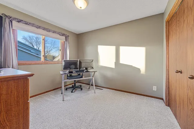 $315,000 | 2501 Marwood Drive, Mankato, MN 56001