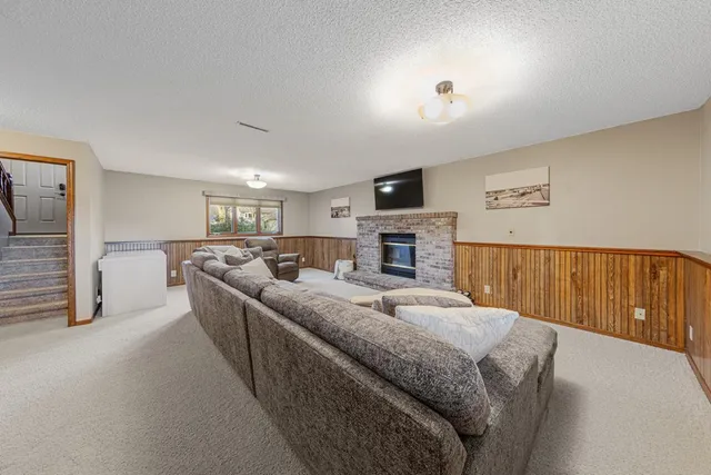 $315,000 | 2501 Marwood Drive, Mankato, MN 56001