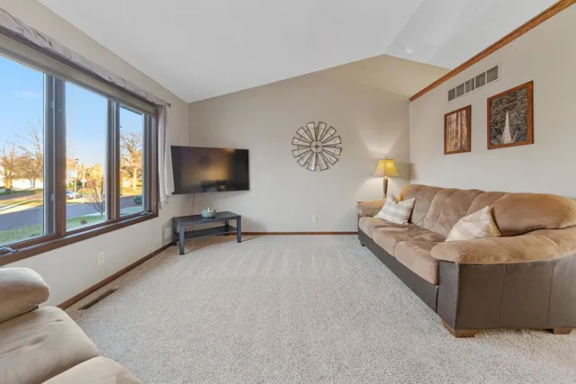 $315,000 | 2501 Marwood Drive, Mankato, MN 56001