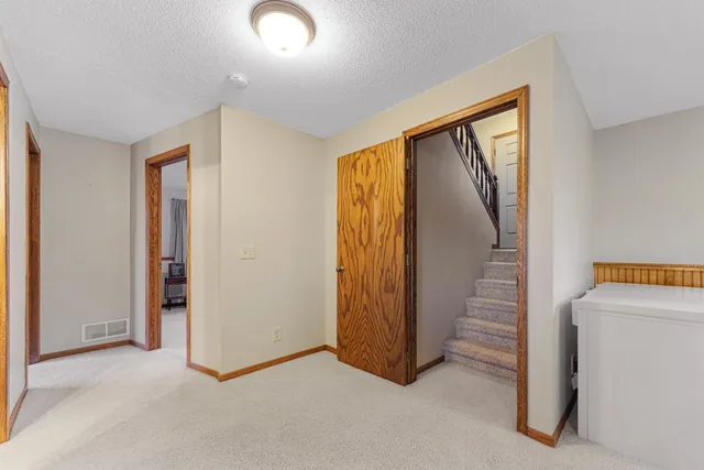 $315,000 | 2501 Marwood Drive, Mankato, MN 56001