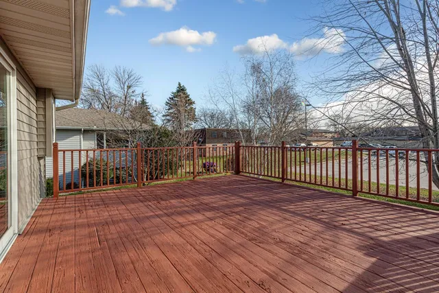 $315,000 | 2501 Marwood Drive, Mankato, MN 56001