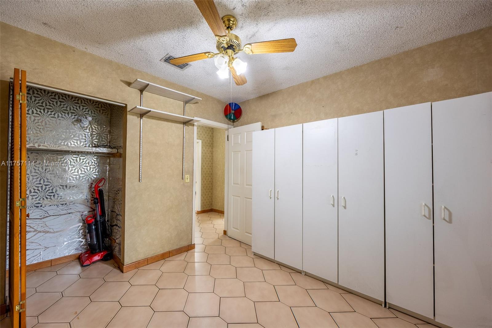 4485 East 8th Avenue Hialeah, FL 33013 - Photo 18 of 40