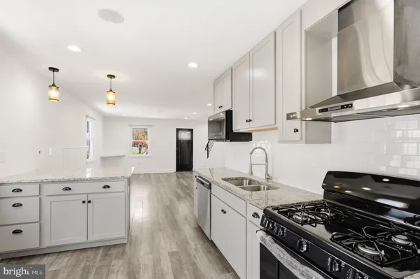 $329,000 | 907 Martin Road, Essex, MD 21221