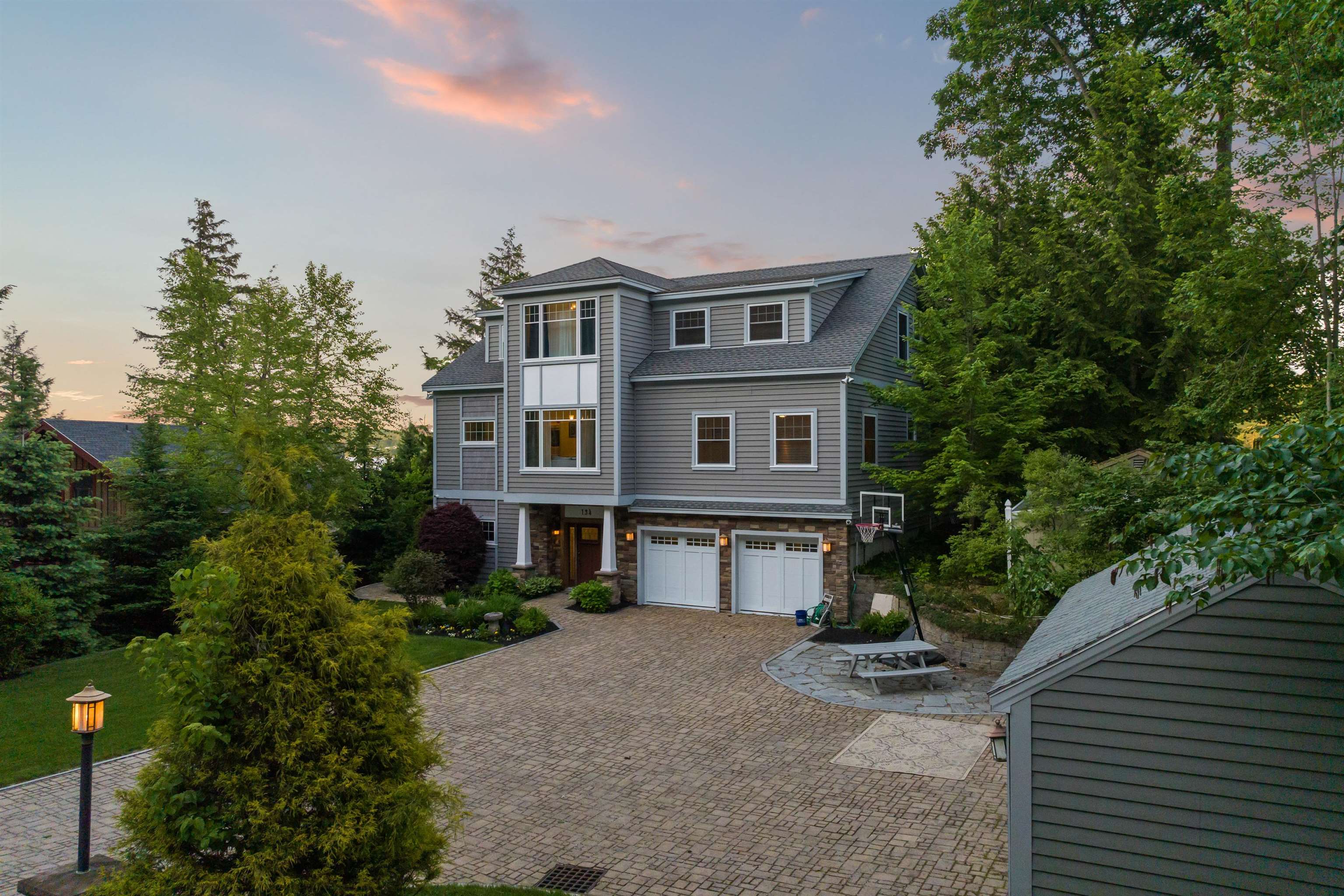 134 Black Point Road Alton, NH 03810 - Photo 5 of 56