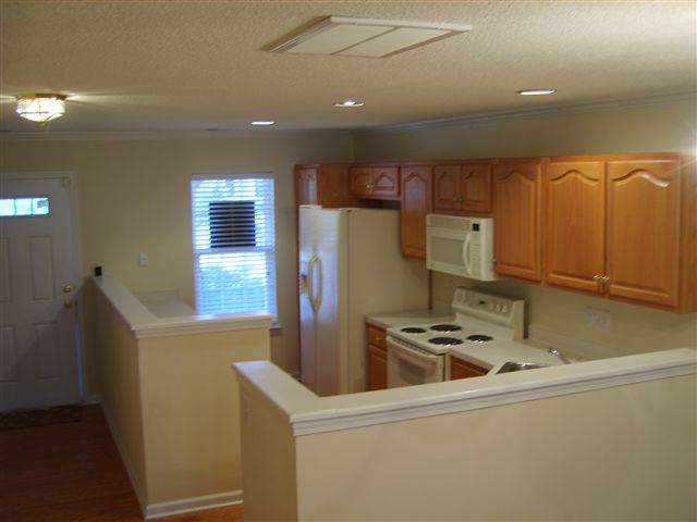 117 Wimbledon Way, Unit 117 Murrells Inlet, SC 29576 - Photo 7 of 15 Gallery Image 7