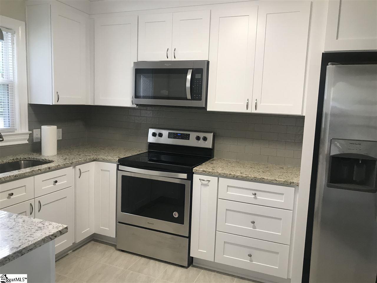 211 Legrand Boulevard Greenville, SC 29607 - Photo 8 of 21